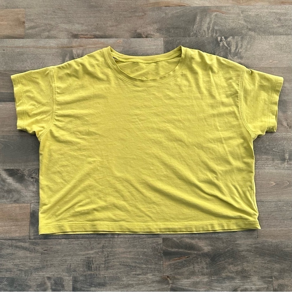 Lululemon Cates Tee
Yellow Pear
